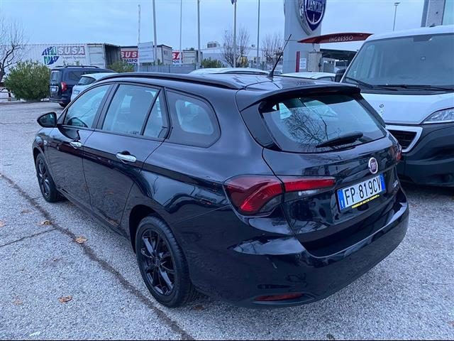 FIAT Tipo Station Wagon 1.6 Multijet 120cv Easy Busines Immagine 4