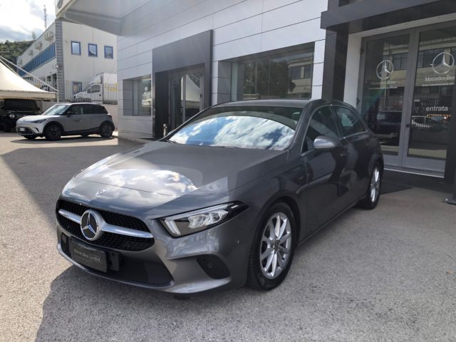 MERCEDES-BENZ A 180 d Automatic Sport Immagine 2