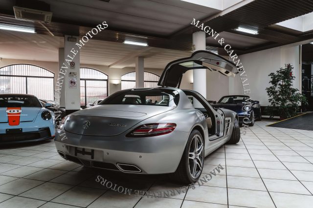 MERCEDES-BENZ SLS AMG|SPECIAL PAINT|CARBON PACK|DESIGNO BICOLOR| Immagine 4