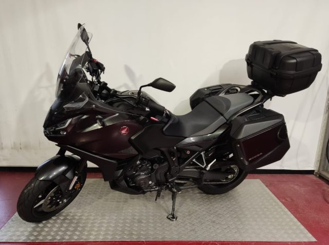 HONDA NT 1100 DCT Immagine 1