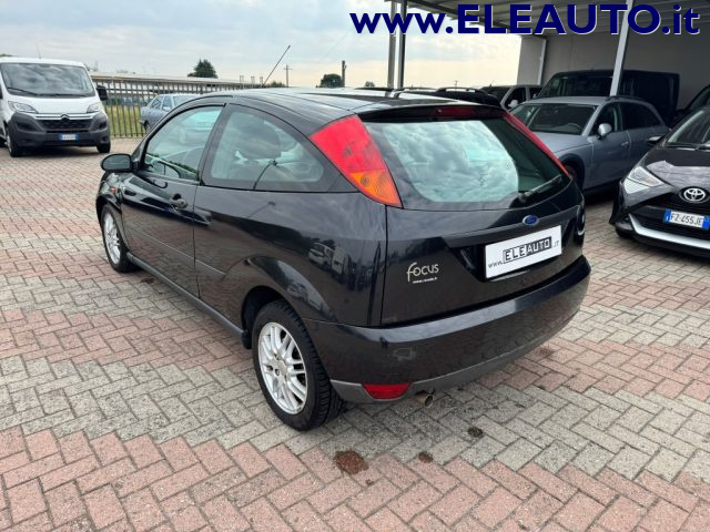 FORD Focus 1.8i 16V cat 3p. Trend - Neopatentati Immagine 3