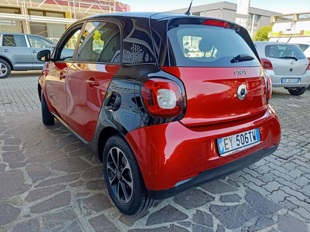 SMART ForFour 70 1.0 Passion Immagine 1