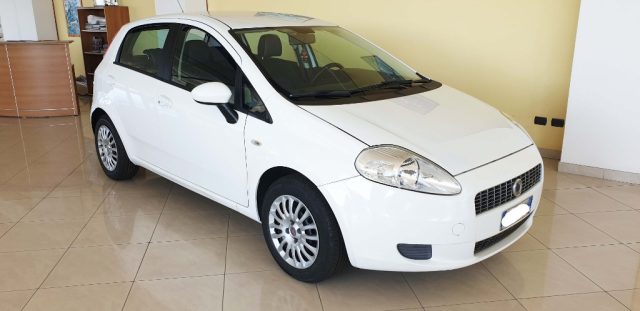 FIAT Grande Punto 1.2 5 porte Dynamic Immagine 2