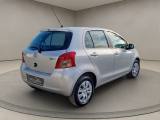 TOYOTA Yaris 1.0 5 porte