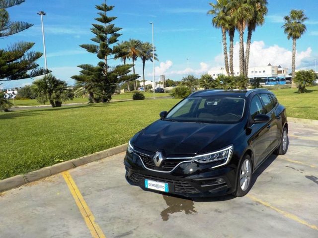 RENAULT Megane Mégane Sporter Blue dCi 115 CV EDC Business Immagine 2