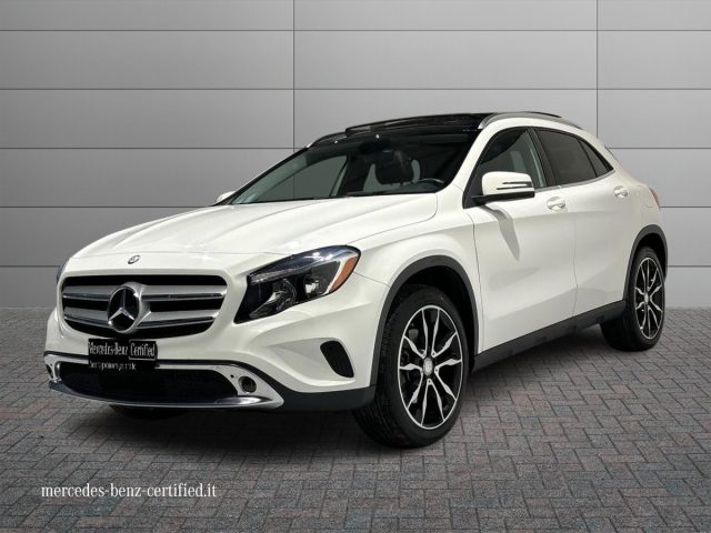 MERCEDES-BENZ GLA 250 Auto 4Matic Sport Tetto Immagine 0