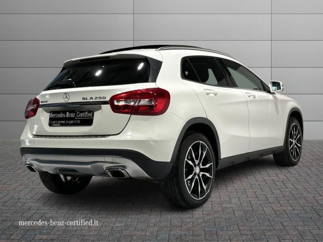 MERCEDES-BENZ GLA 250 Auto 4Matic Sport Tetto Immagine 1