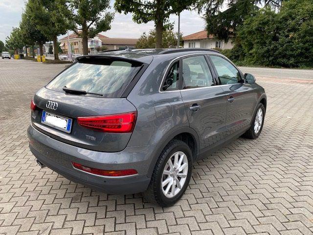 AUDI Q3 1.4 TFSI 150 CV S tronic Navi Pelle ! Immagine 4