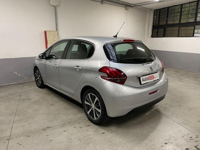 PEUGEOT 208 PureTech 82 5 porte Allure Immagine 4