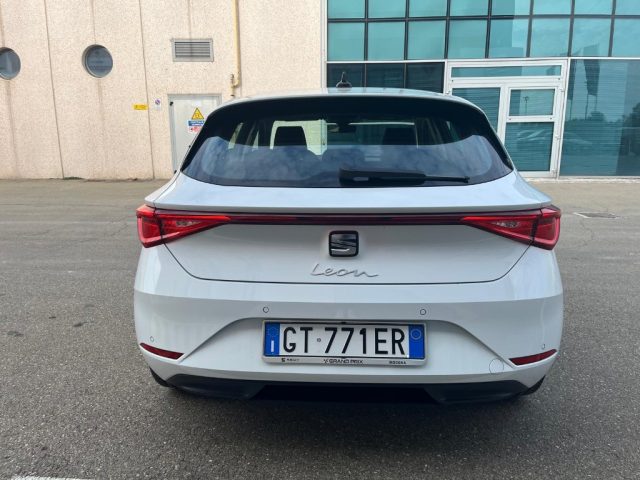 SEAT Leon 1.0 eTSI 110 CV DSG Business Immagine 3