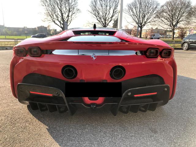 FERRARI SF90 Stradale IVA ESPOSTA-POSSIBILE SUBENTRO LEASING Immagine 4