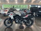 BENELLI TRK 502 ABS gomme nuove bauletto givi