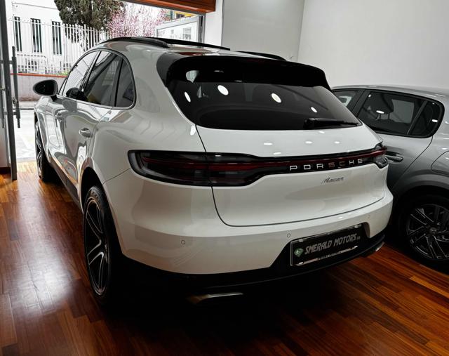 PORSCHE Macan 2.0 Immagine 4