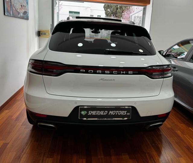 PORSCHE Macan 2.0 Immagine 3