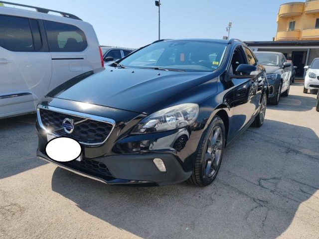 VOLVO V40 Cross Country D2 Business Immagine 1