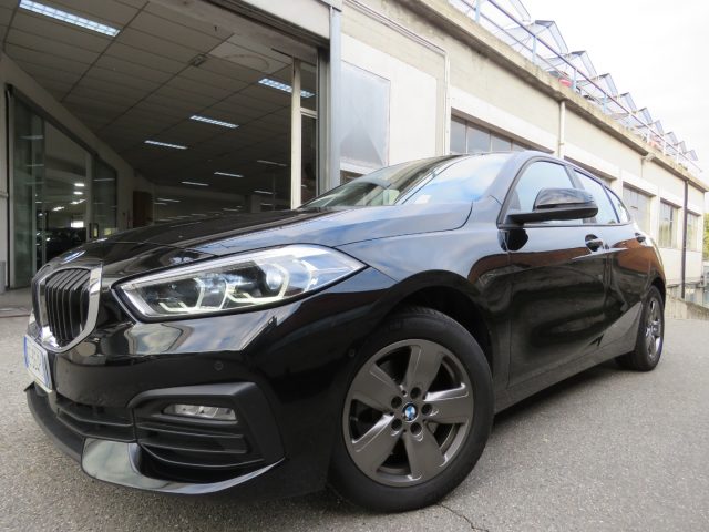 BMW 118 i 5p. Advantage Immagine 0