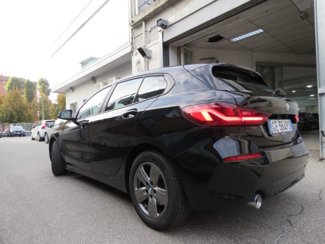 BMW 118 i 5p. Advantage Immagine 3