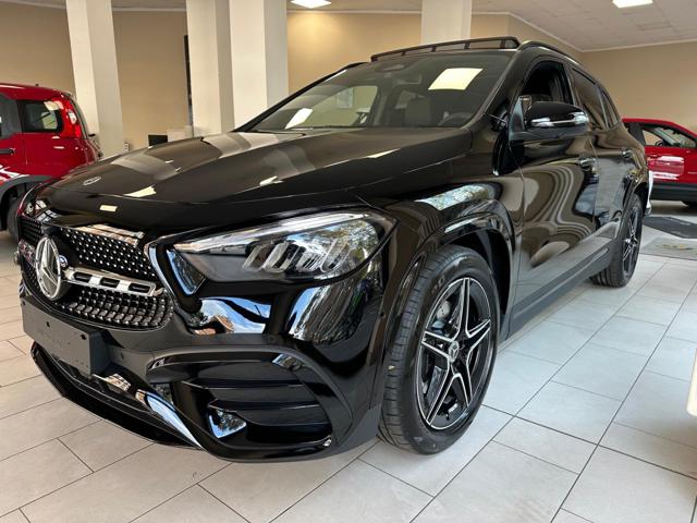 MERCEDES-BENZ GLA 200 d AMG Line Advanced Plus Auto + Tetto Apribile Immagine 0