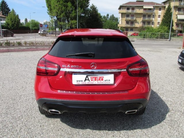 MERCEDES-BENZ GLA 200 d Automatic Sport -IVA ESPOSTA- Unico Proprietario Immagine 3