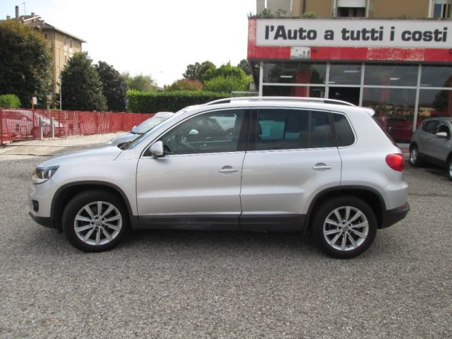 VOLKSWAGEN Tiguan 2.0 TDI 110cv Sport&Style BlueMot. Tec.- UniPropr. Immagine 1