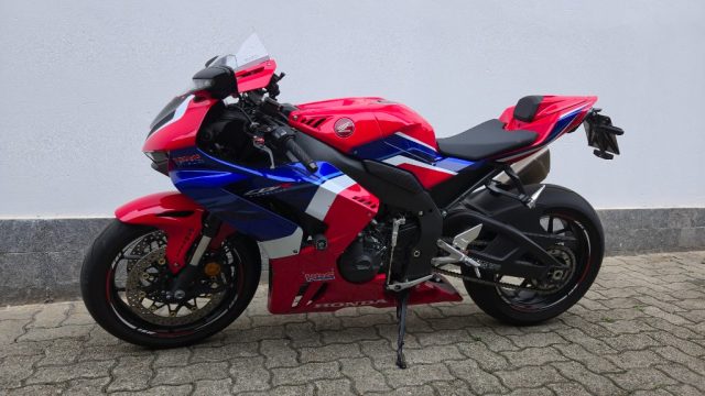 HONDA CBR 1000 RR EURO 5 ABS Immagine 2