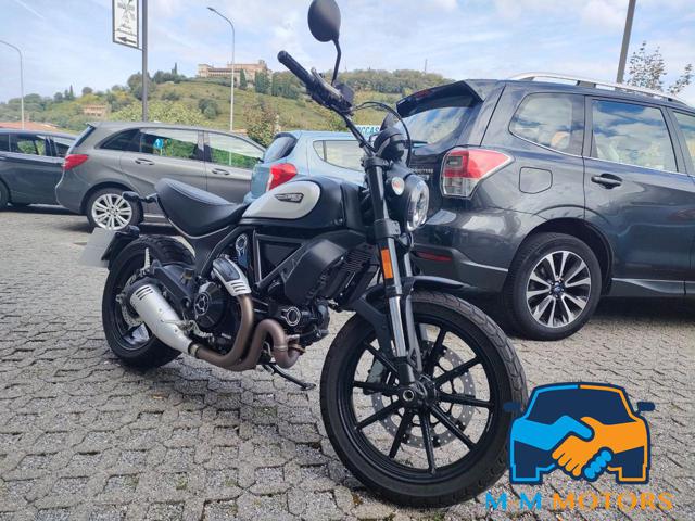 DUCATI Scrambler 800 Icon Dark Immagine 2