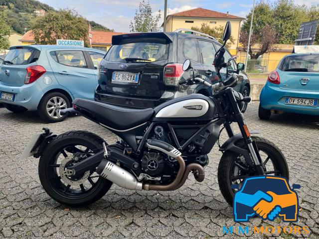 DUCATI Scrambler 800 Icon Dark Immagine 3