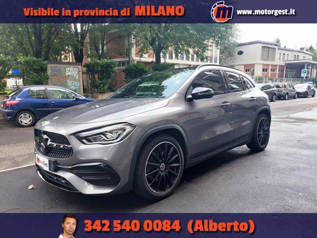 MERCEDES-BENZ GLA 200 d Automatic Premium AMG Immagine 1