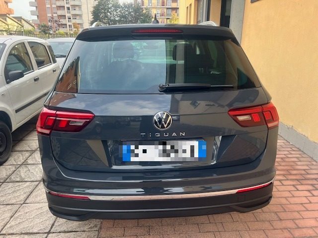 VOLKSWAGEN Tiguan 1.5 TSI 150 CV DSG ACT Life Immagine 4