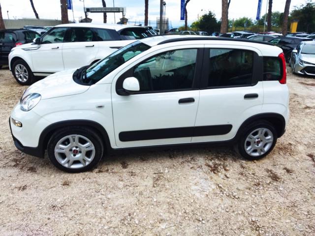 FIAT Panda 1.0cc HYBRID FIREFLY 70cv BLUETOOTH CLIMA STEREO Immagine 4