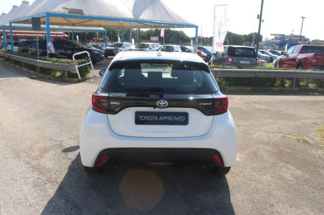 TOYOTA Yaris 1.5 Hybrid 5 porte Trend Immagine 3