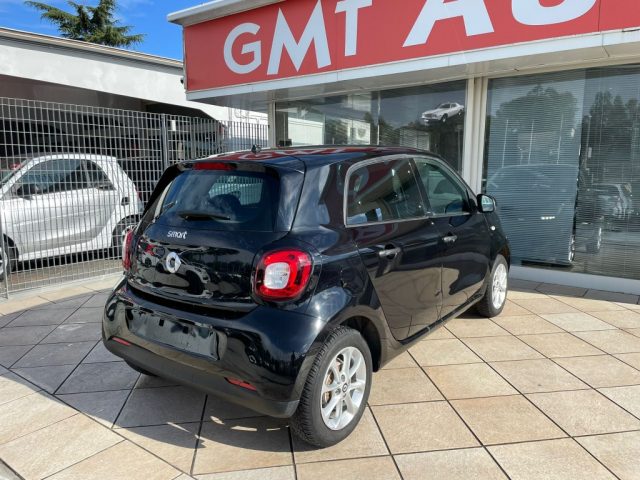 SMART ForFour 1.0 71CV  NEOPATENTATI CERCHI IN LEGA PASSION Immagine 4