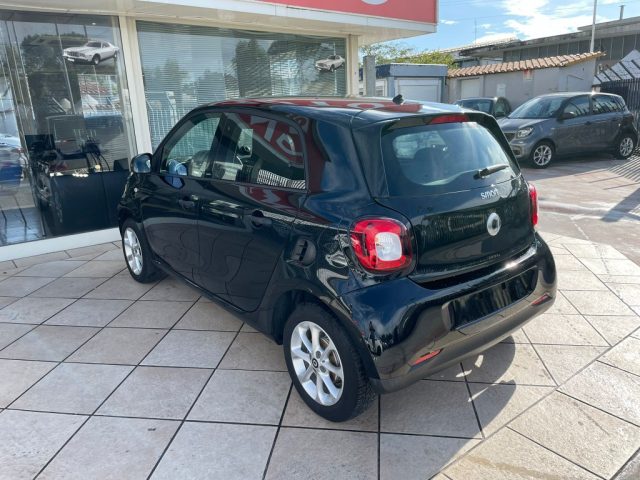 SMART ForFour 1.0 71CV  NEOPATENTATI CERCHI IN LEGA PASSION Immagine 2