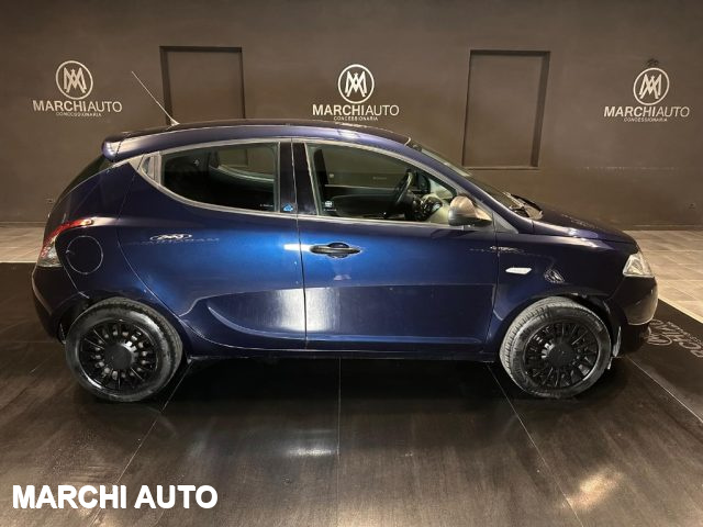 LANCIA Ypsilon 1.2 69 CV + GPL 5 porte Elefantino Blu Immagine 3