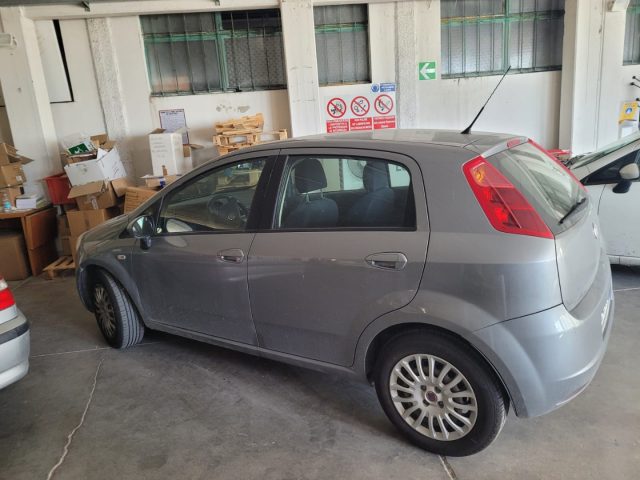 FIAT Grande Punto 1.3 MJT 90 CV 5 porte Sport OK NEOPATENTATO Immagine 0