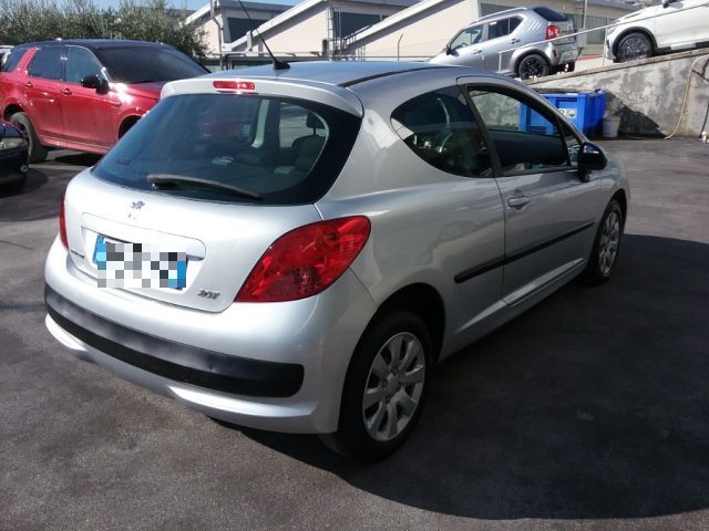 PEUGEOT 207 ANCONA - NEOPATENTATI - 1.4 8V 75CV 3p. ONE Line Immagine 3