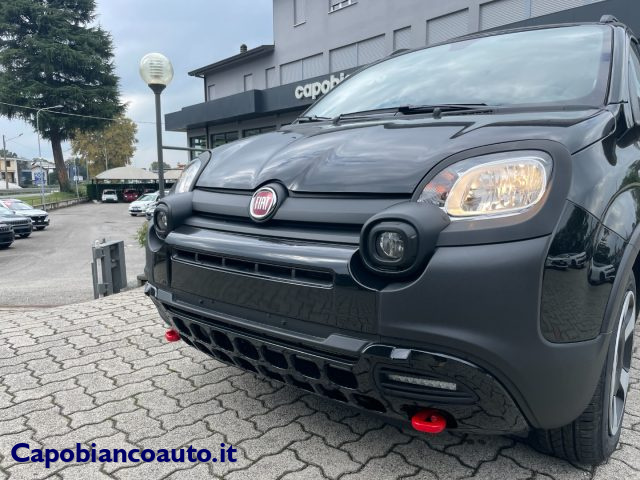 FIAT Panda Cross 1.0 FireFly S&S Hybrid NERO CINEMA+UCONNECT 7" Immagine 3