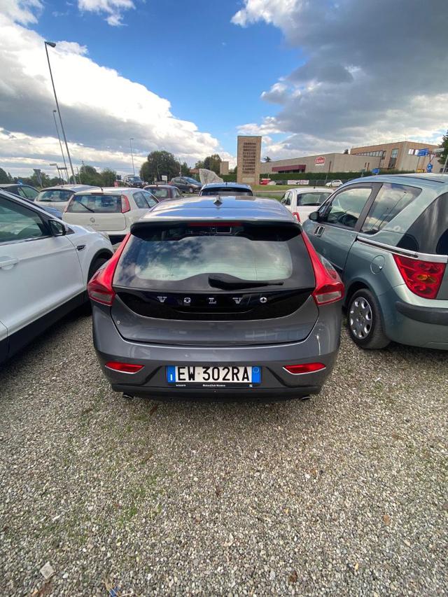 VOLVO V40 D3 Immagine 3