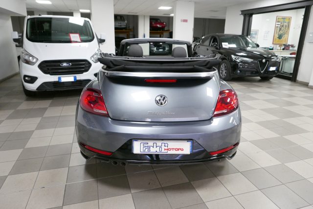 VOLKSWAGEN Maggiolino Cabrio 2.0 TDI 150 CV Sport R Line BMT Immagine 4