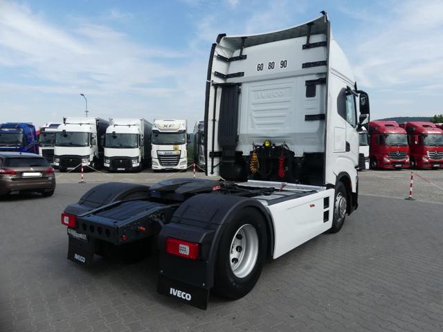 IVECO S-WAY Immagine 2