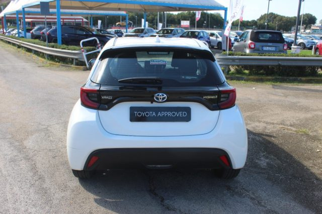 TOYOTA Yaris 1.5 Hybrid 5 porte Trend Immagine 3