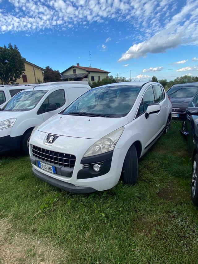 PEUGEOT 3008 1.6 HDi 112CV Business Immagine 2