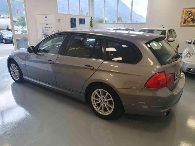 BMW 318 d cat Touring Immagine 4