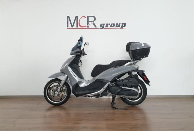 PIAGGIO Beverly 350 i.e. Tourer Immagine 1