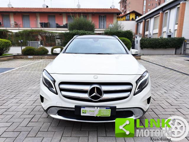 MERCEDES-BENZ GLA 180 Automatic Sport GARANZIA INCLUSA Immagine 1