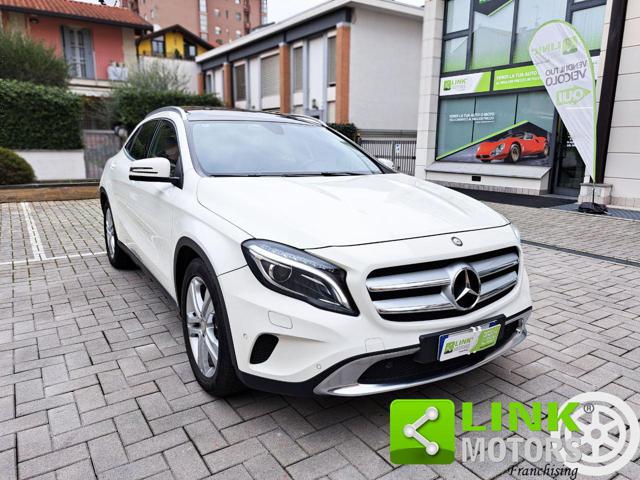 MERCEDES-BENZ GLA 180 Automatic Sport GARANZIA INCLUSA Immagine 2