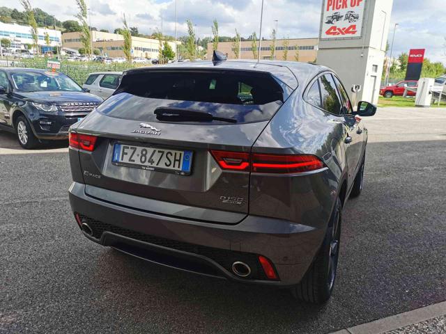 JAGUAR E-Pace 2.0D 150 CV AWD aut. Chequered Flag Immagine 4