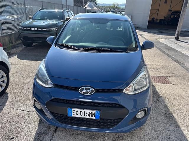 HYUNDAI i10 1.0 Login Auto Immagine 2