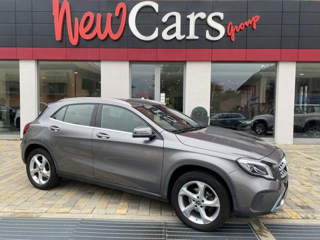 MERCEDES-BENZ GLA 200 d Automatic Sport NAVI-RETROCAM.-LED Immagine 0