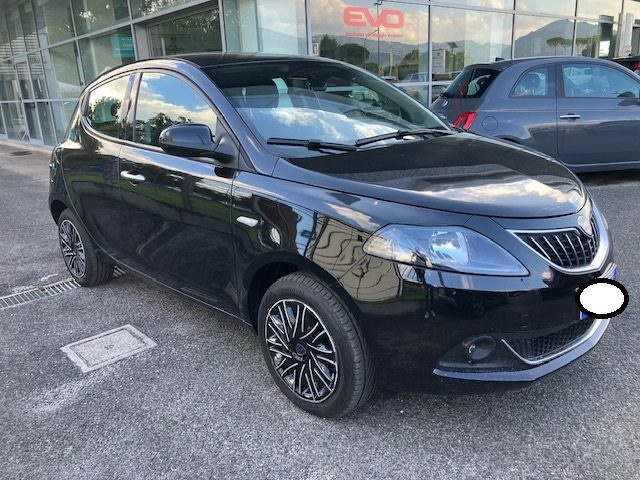 LANCIA Ypsilon 1.0 FireFly 5 porte S&S Hybrid Ecochic Gold Immagine 2